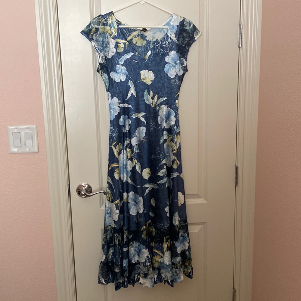 Komarov dress